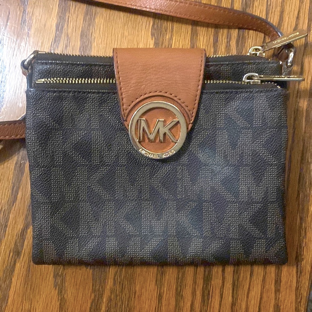 MK Michael Kors crossbody purse